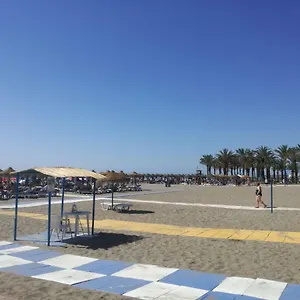 https://los-nidos-carihuela-newbeach.hotelsinnerja.org